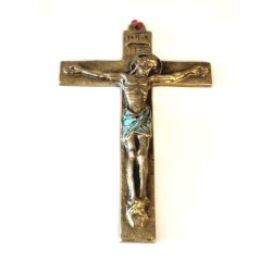 Christ en bronze émaillé. 16 cm