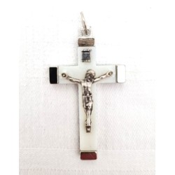 Crucifix en métal argenté avec insert lumineux. 4.5 cm