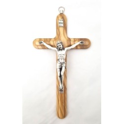 Crucifix en bois de poirier avec boite. 13 cm