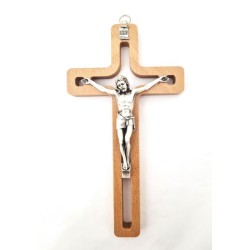 Crucifix en bois. 18 cm