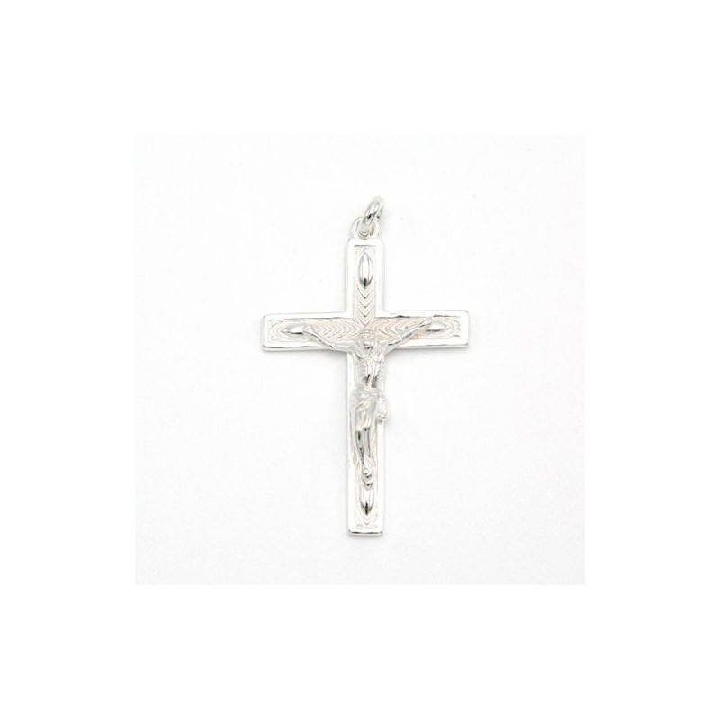 Pendentif crucifix en argent. 35*25 mm