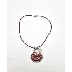 Collier avec pendentif coquillage