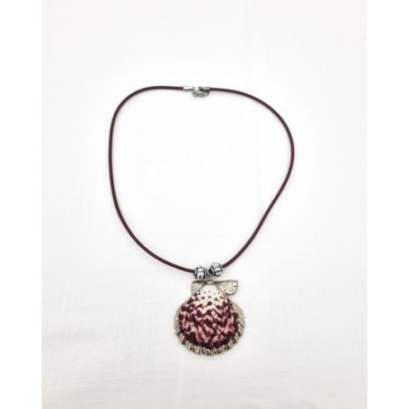 Collier avec pendentif coquillage