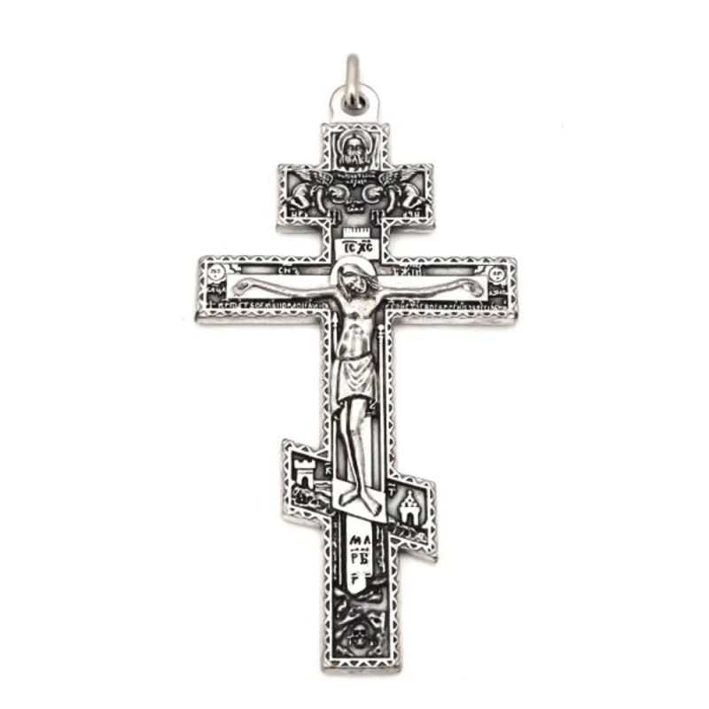 Croix orthodoxe en métal oxydé. 8.7/4.5 cm