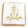 Borduurde palka JHS gouden bordure 16x16cm 