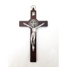 Croix de Saint Benoît en bois foncé. 20/10 cm