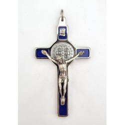 Croix de Saint Benoît en métal avec couche d'émail. 8/4 cm. disponible en différentes couleurs