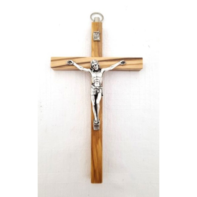 Crucifix en bois. 13 cm. disponble en 3 essences différentes: bois d'olivier. bois de poire ou bois de pêche