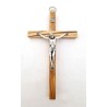 Crucifix en bois. 13 cm. disponble en 3 essences différentes: bois d'olivier. bois de poire ou bois de pêche