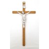 Crucifix en bois avec corps du Christ en métal. 30 cm