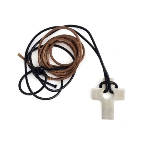 Cordons avec pendentif croix en métal argenté