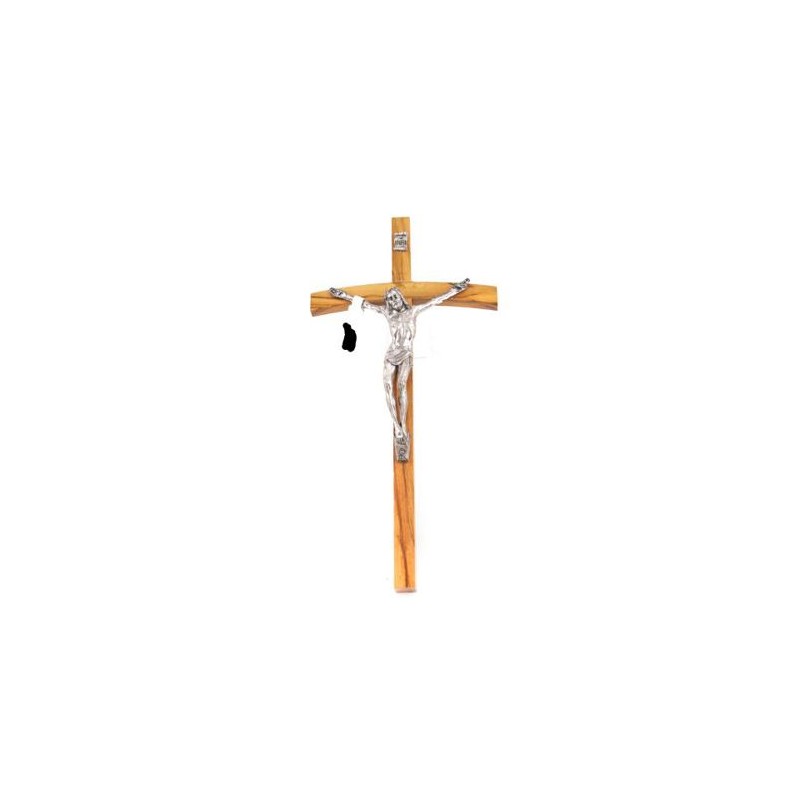 Crucifix en bois avec Christ argenté