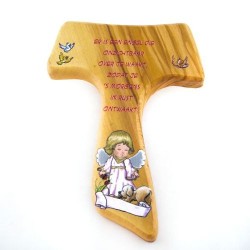 Tau-kruis van olijfhout met roze engel en tekst NL