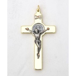 Croix en métal chromé et doré poli. 6/3 cm