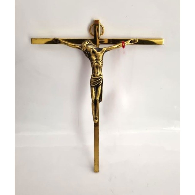 Een geslepen koperen kruis met Christus in brons. 14 cm