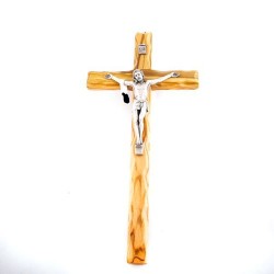 Crucifix en bois d'olivier avec Christ argenté. 25 cm