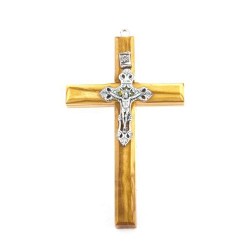 Crucifix en bois d'olivier avec Christ argenté. 9 cm