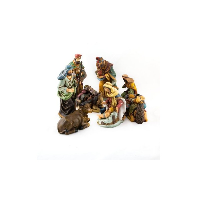 Crèche composée de 10 pièces en porcelaine. 23 cm