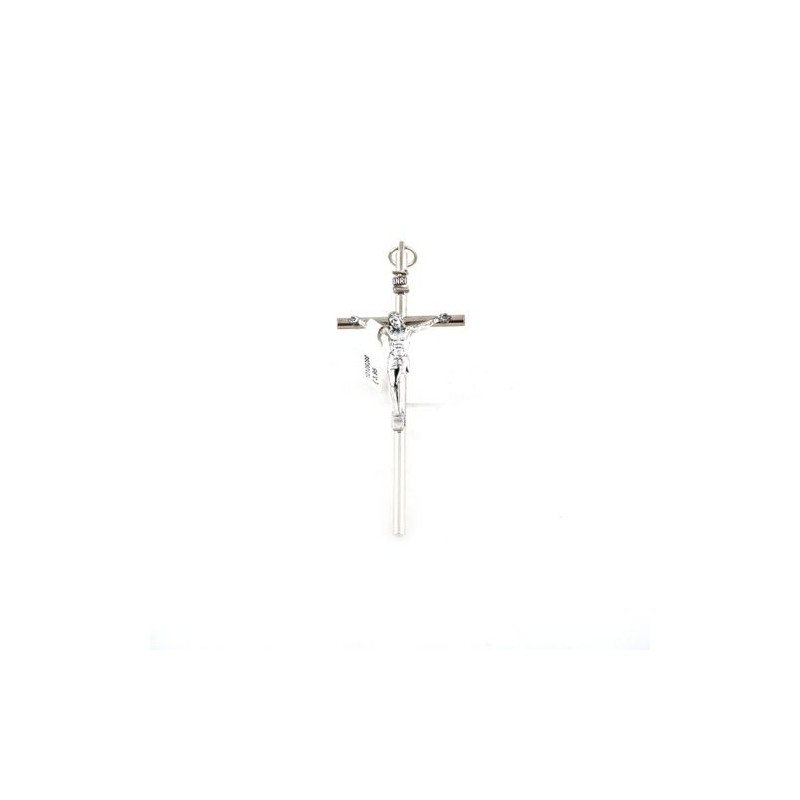 Crucifix en métal argenté. 10 cm