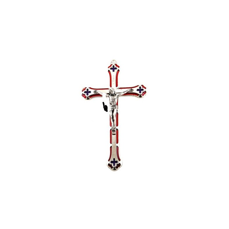 Crucifix en métal argenté avec décorations en émail rouge. 13 cm