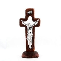 Crucifix stylisé en résine.  26 cm
