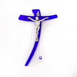 Croix Tau en verre murano blanc et bleu avec Christ argenté. 16 cm