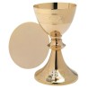 Een beker met patene. 20 cm hoog