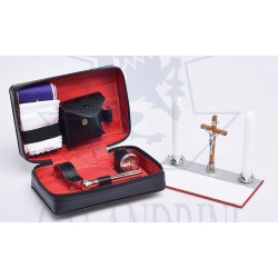 Priesterkit samengesteld uit 12 stuks