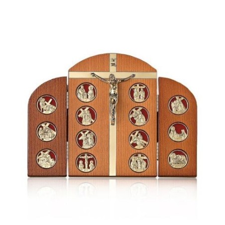 Houten drieluik via crucis