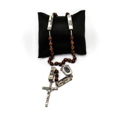 Rozenkrans met bruin houten water op ketting