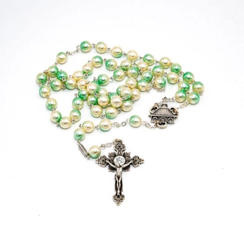 Chapelet de Banneux en cristal de Bohême bicolore. perles de 8 mm