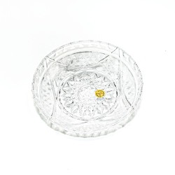 Plateau en cristal décoré de gravures. 15 cm de diamètre