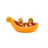 Kerststal in een terracotta boot