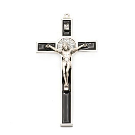 Croix de Saint Benoit en métal et émail noir. 13.5 cm