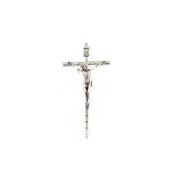 Crucifix en métal argenté. 11 cm