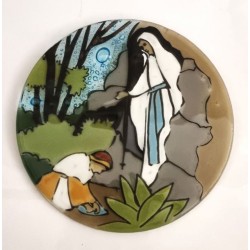 Ronde muurversiering van glas verschijning van Lourdes