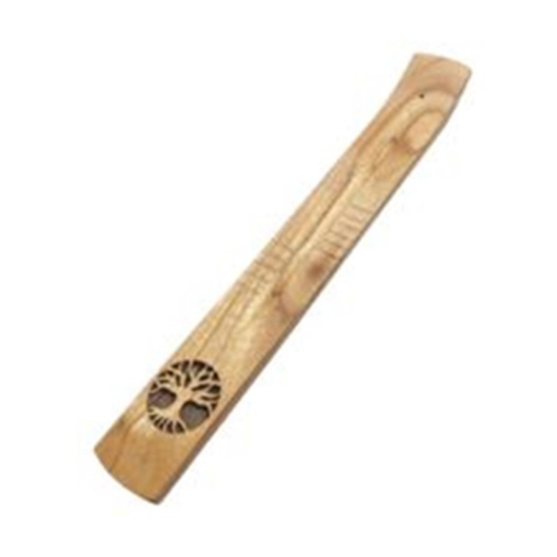 Skiën om de sticks van houten wierook met boom des levens te verbranden