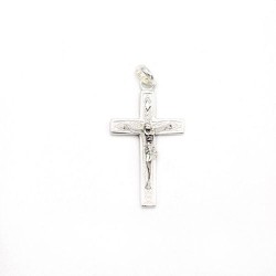 Pendentif crucifix en argent. 25*17 mm