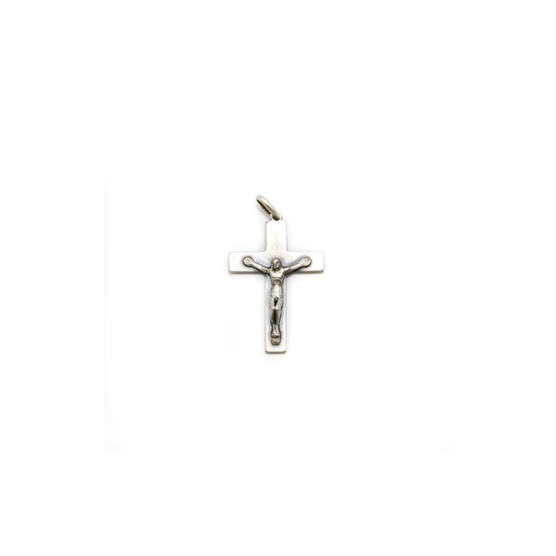 Pendentif crucifix en argent. 30 mm