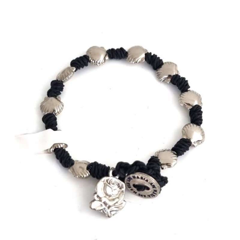 Bracelet avec coquillage sur corde noire