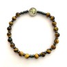Elastische armband parel hematiet met tijgeroog en bannermedaille
