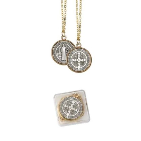 Ketting met metalen medaille van Saint Benoit. 2,1 cm