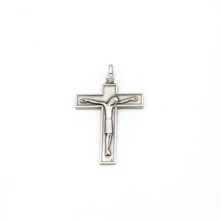 Crucifix-hanger in zilvermetaal. 50 mm