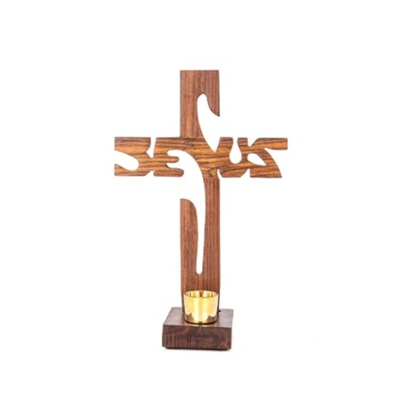 Kruis op houten basis Jezus met kandelaar H.19cm