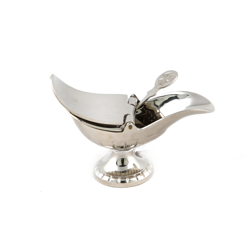 Porte encens bâteau argenté. 13 cm de long. 7 cm de haut