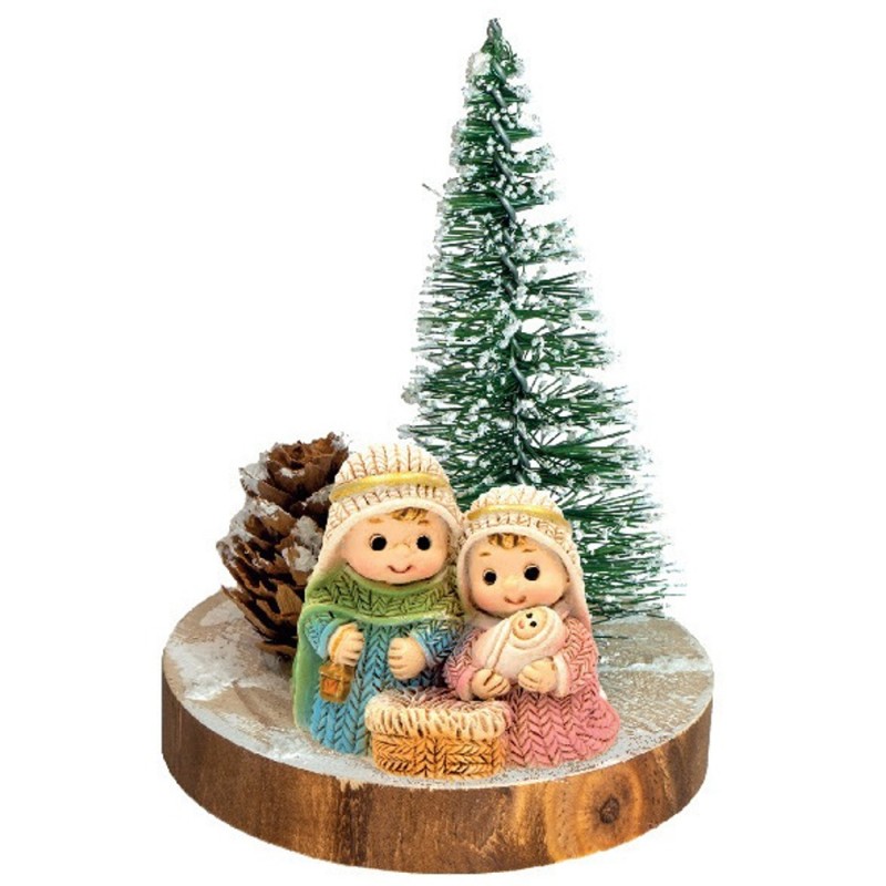 Nativité enfantine sur socle bois avec Sapin 6X10cm