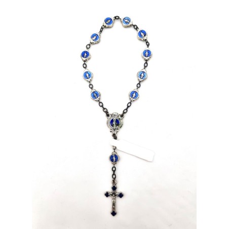 Dizainier avec croix en métal
