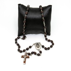 Rozenkrans met bruin houten water op ketting