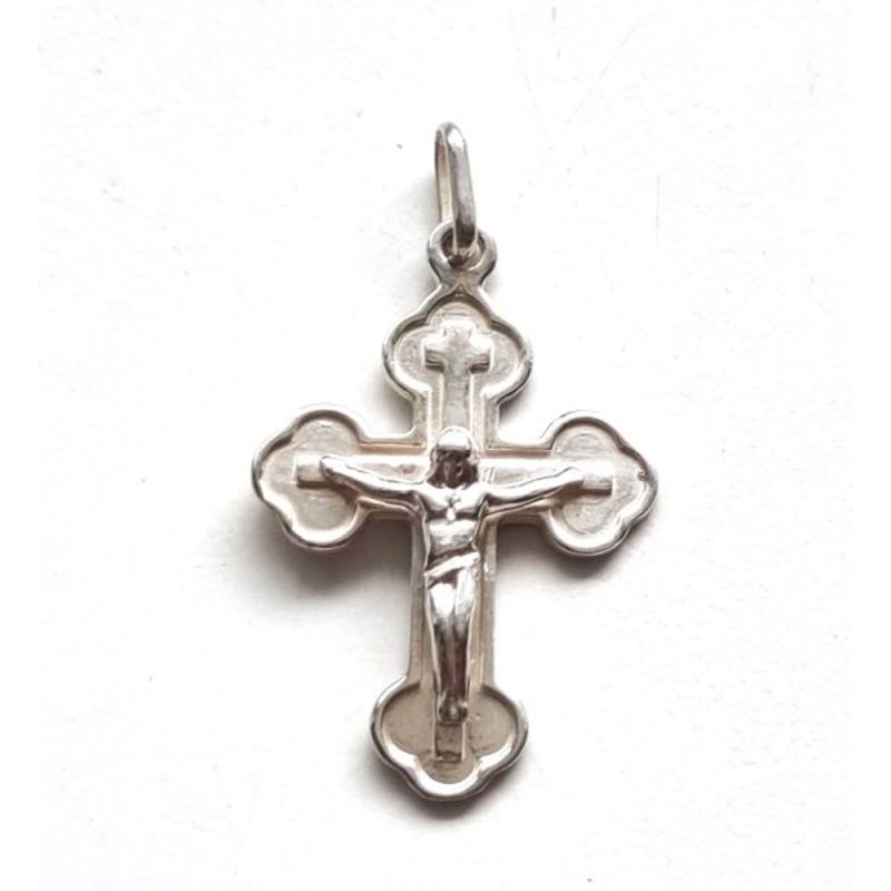 Trilobe Cross in Silver