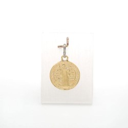 St. Benedictus medaille in goud. 14 mm